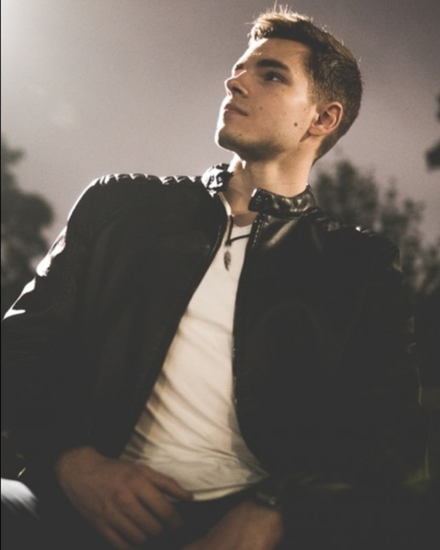 Alex 25. Alex 25. Алексей демидов фото. Алекс исола. Alex 25.